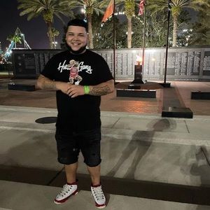 Meet your Posher, Marlone